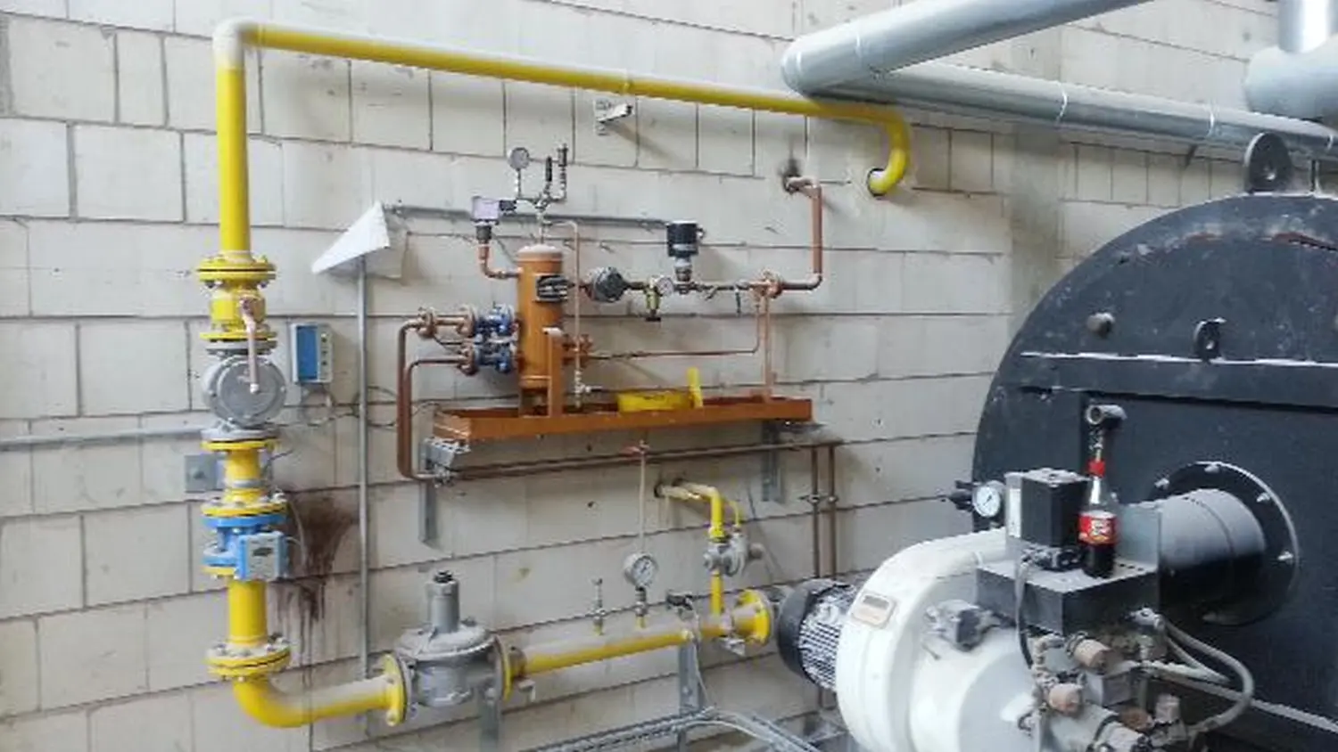 Industrielle Gasrohrnetzüberprüfung durch Energieversorgungs-Service